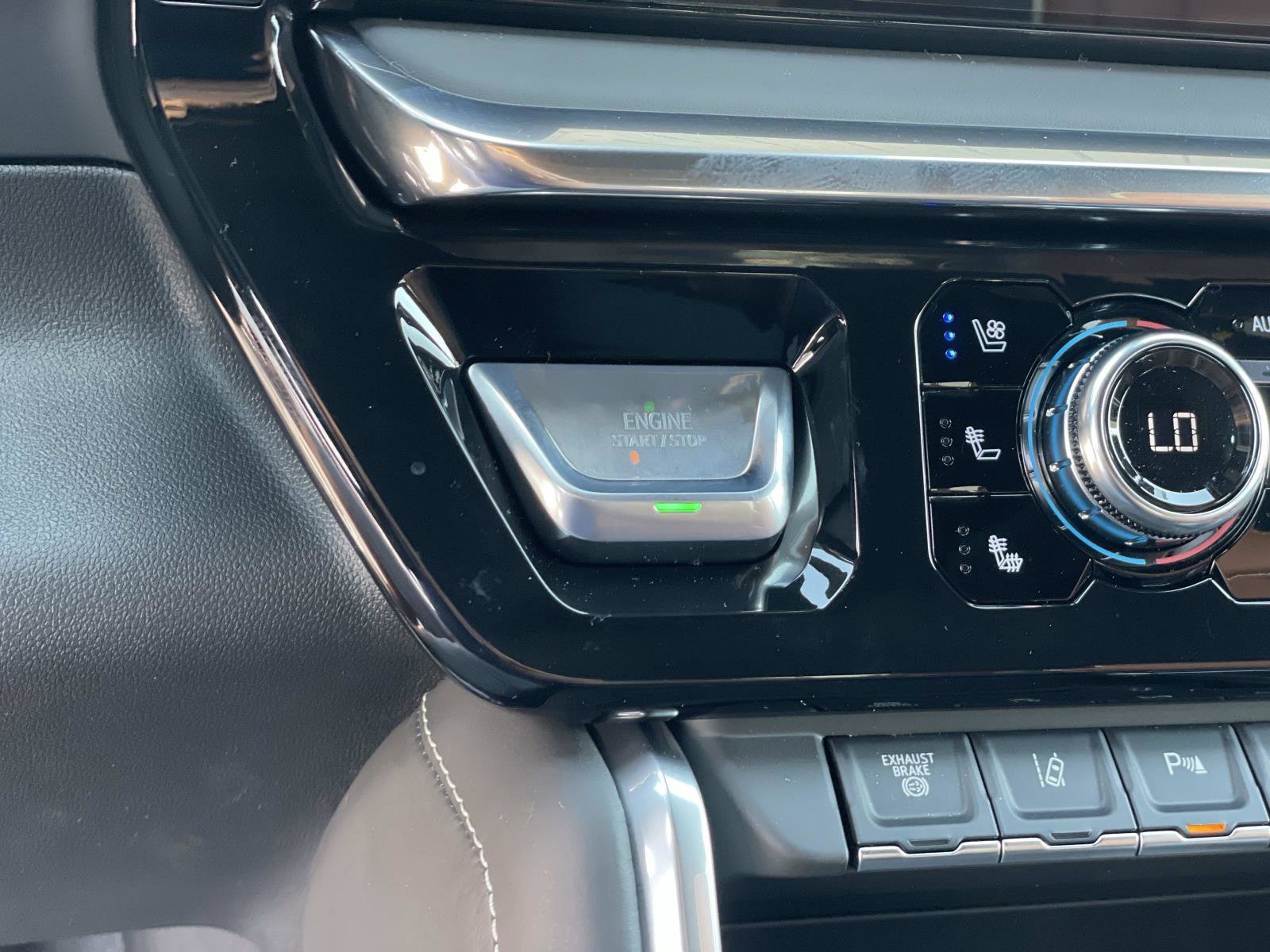 New 2026 GMC Sierra 2500 Denali Ultimate image 17