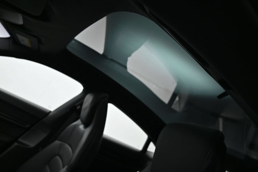 Certified 2023 Porsche Taycan RWD image 11