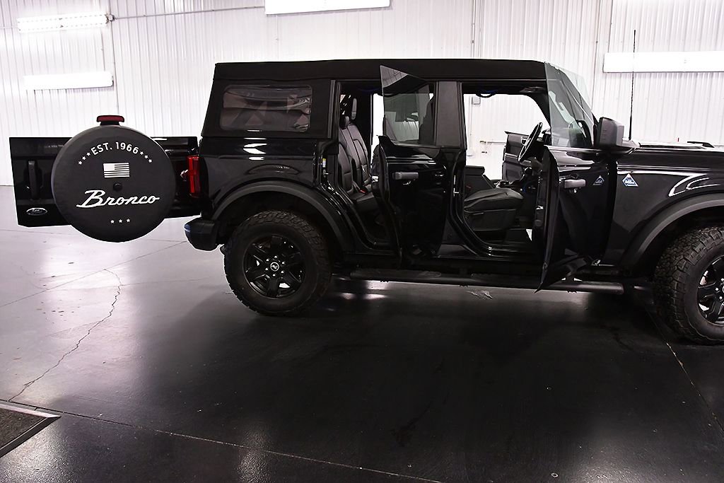 Used 2023 Ford Bronco Black Diamond image 33