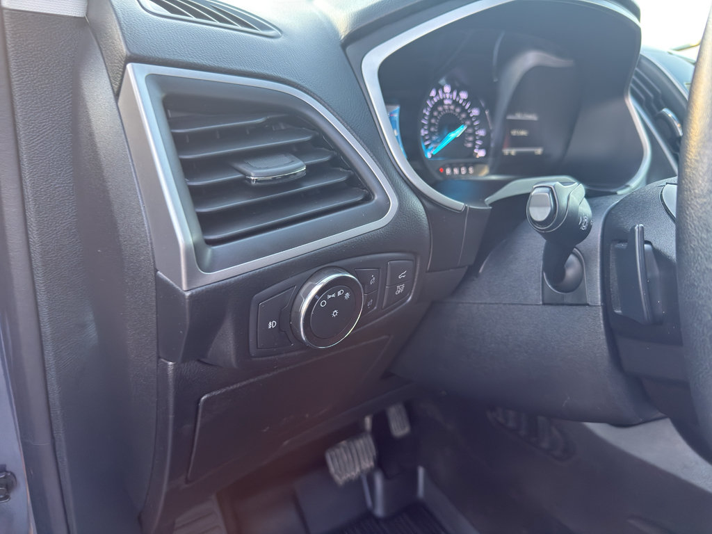Used 2019 Ford Edge SEL w/ Equipment Group 201A AWD/4WD image 14