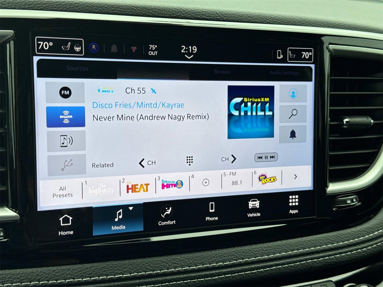 New 2025 Chrysler Pacifica Select image 34