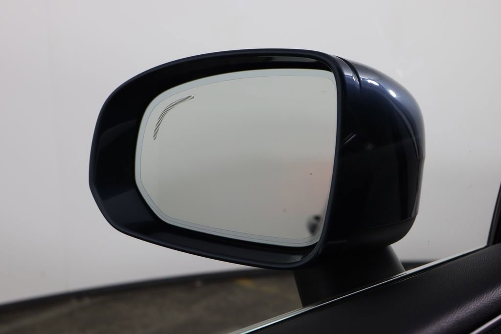 Used 2021 Volvo XC60 T5 Momentum w/ Premium Package image 44