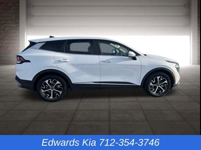 Used 2023 Kia Sportage EX image 2