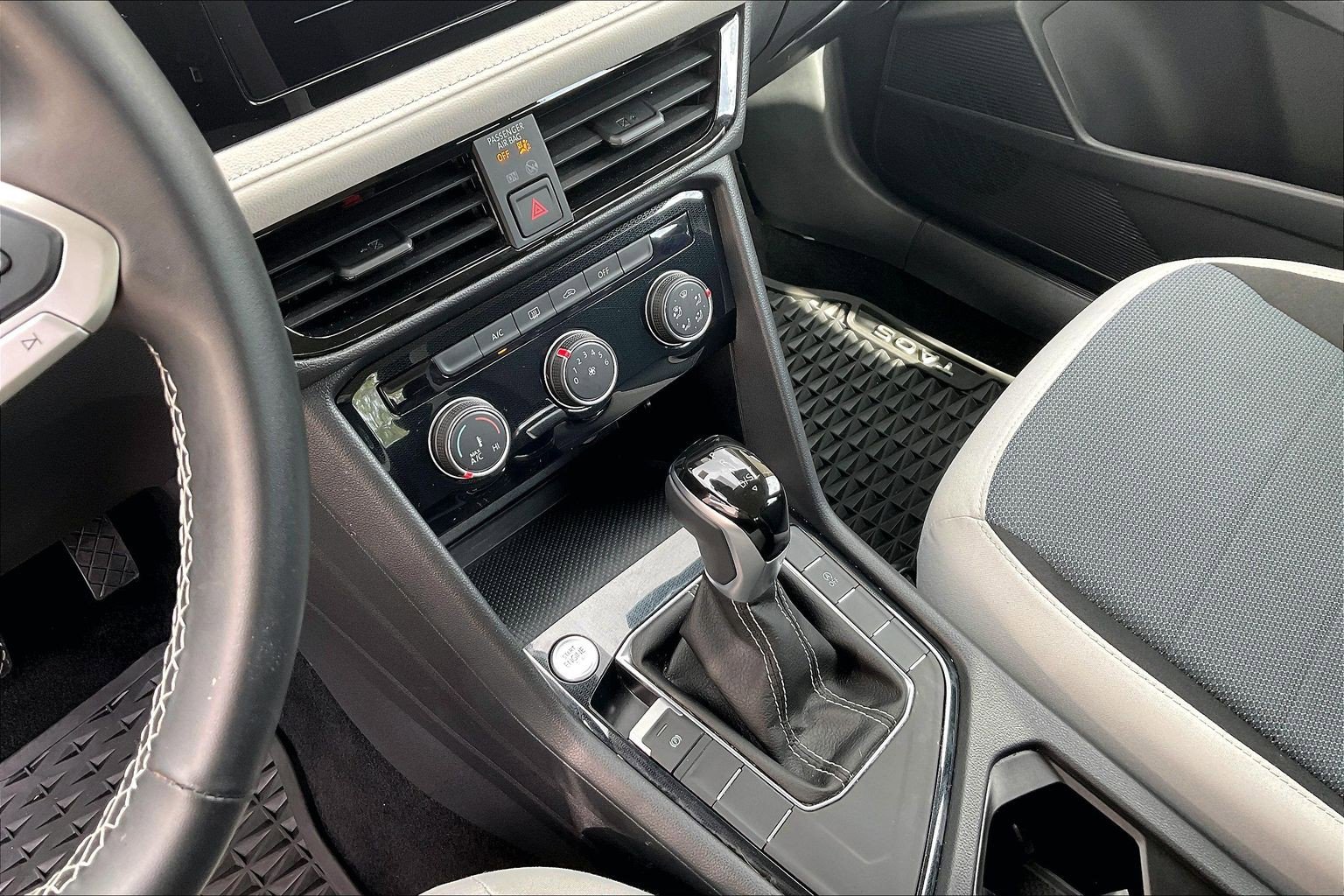 Certified 2025 Volkswagen Taos S FWD image 17