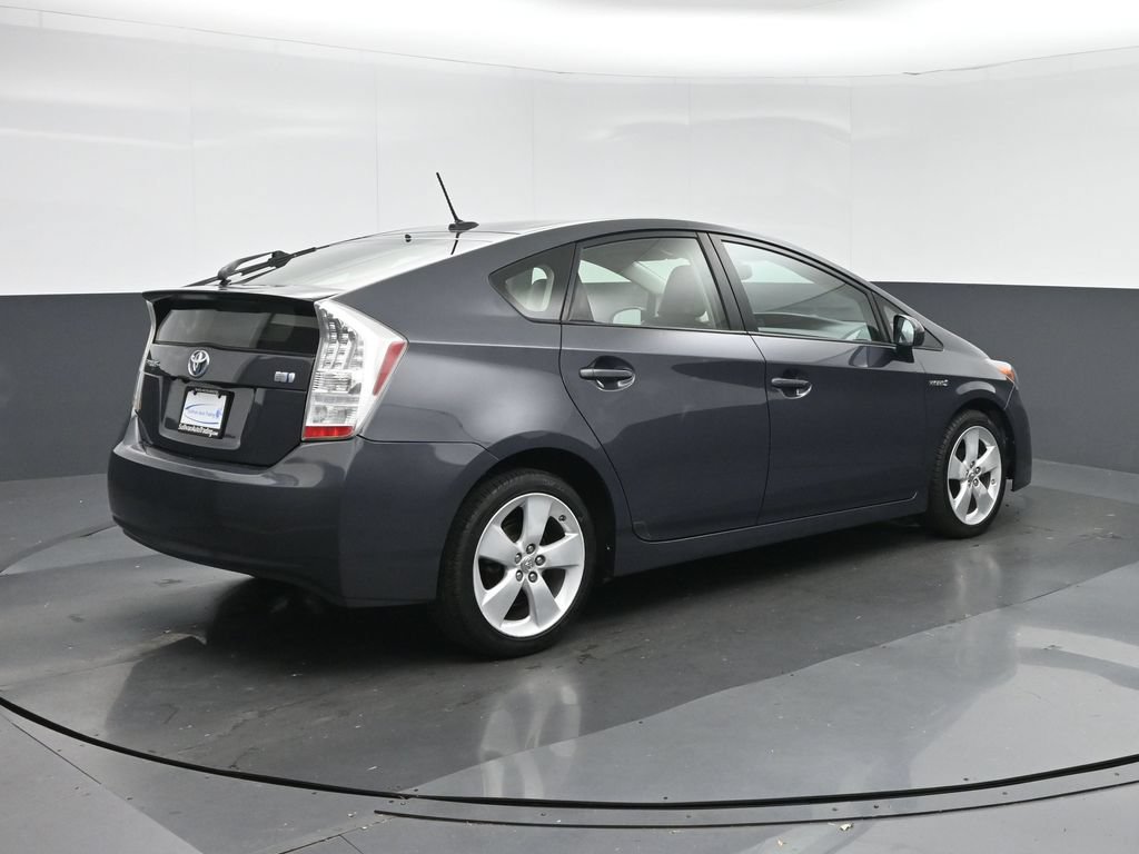 Used 2011 Toyota Prius Five w/ Advanced Technology Pkg FWD image 7
