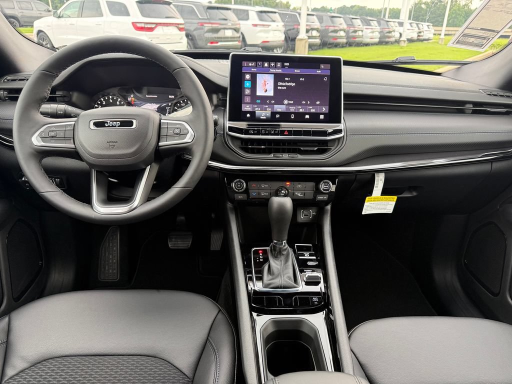 New 2026 Jeep Compass Latitude AWD/4WD image 7