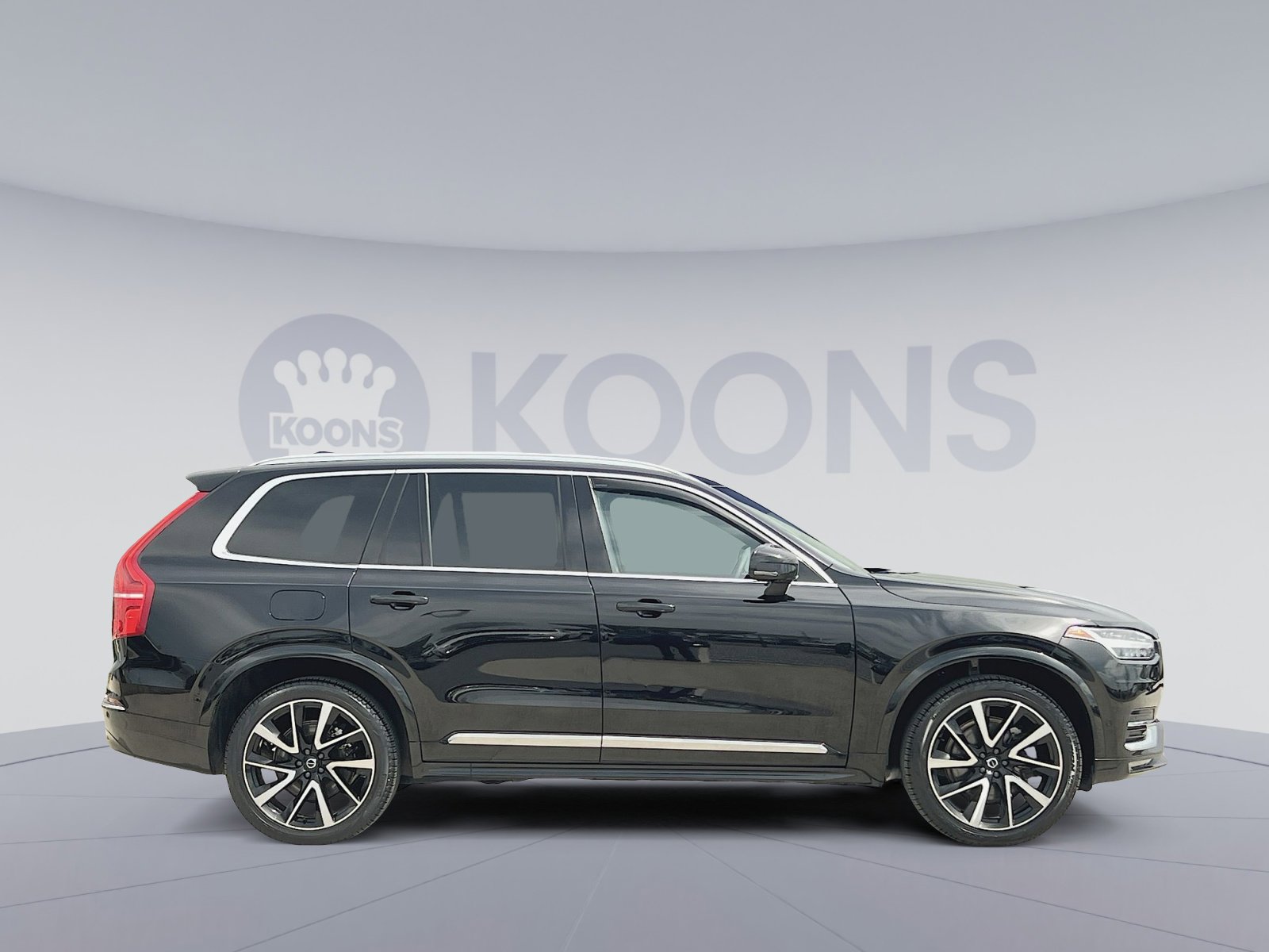 Certified 2023 Volvo XC90 B6 Plus AWD/4WD image 5