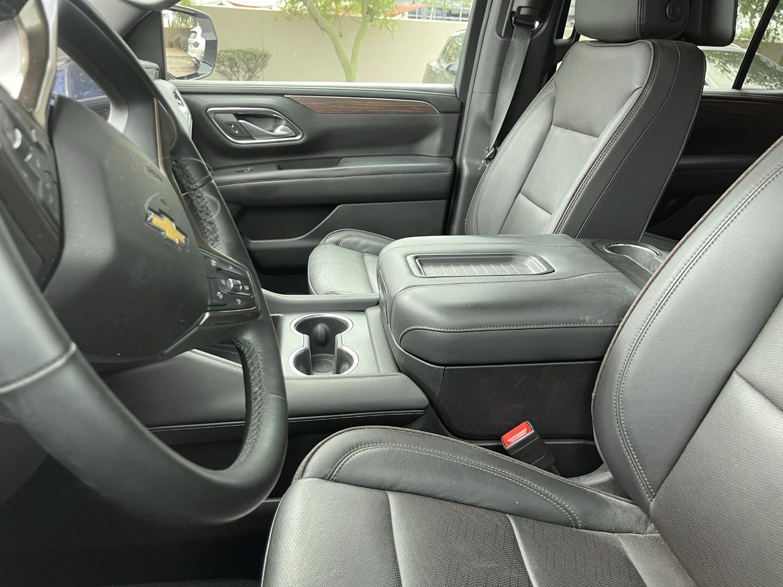 Used 2023 Chevrolet Tahoe High Country AWD/4WD image 11