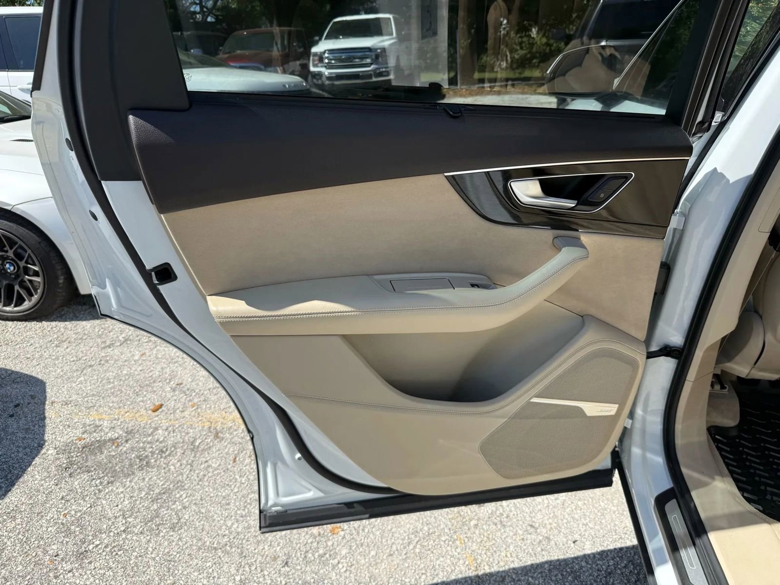 Used 2018 Audi Q7 3.0T Prestige image 17