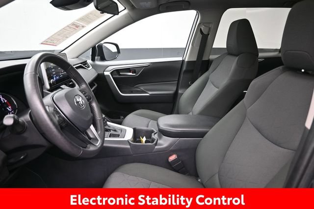 Used 2025 Toyota RAV4 XLE w/ Convenience Package AWD/4WD image 15
