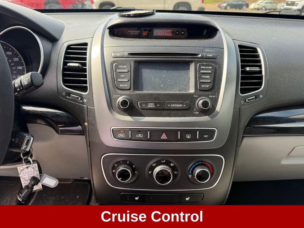Used 2014 Kia Sorento LX AWD/4WD image 16