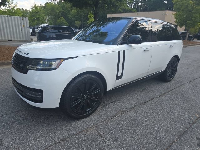 Used 2023 Land Rover Range Rover Long Wheelbase SE AWD/4WD image 2
