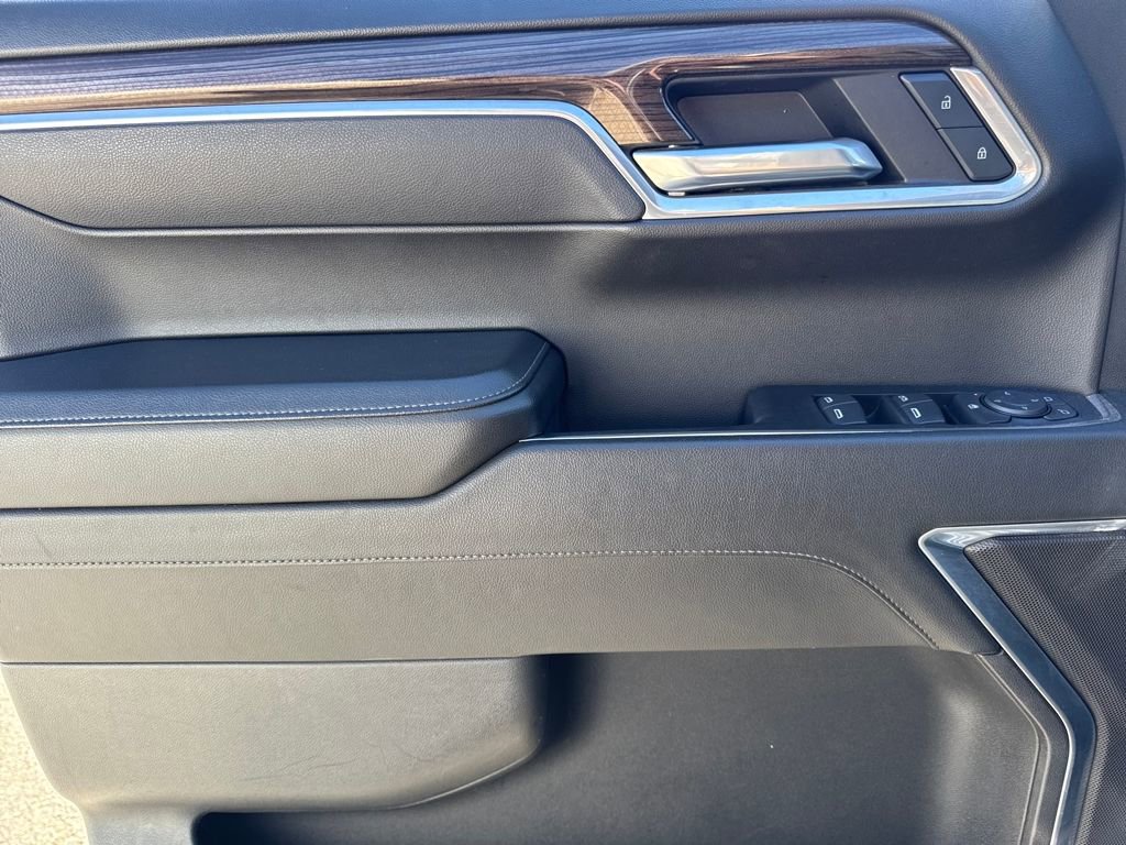 Used 2025 Chevrolet Silverado 1500 LT image 22