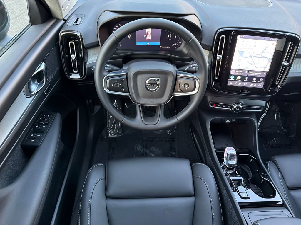 Used 2026 Volvo XC40 B5 Plus w/ Protection Package Premier AWD/4WD image 21