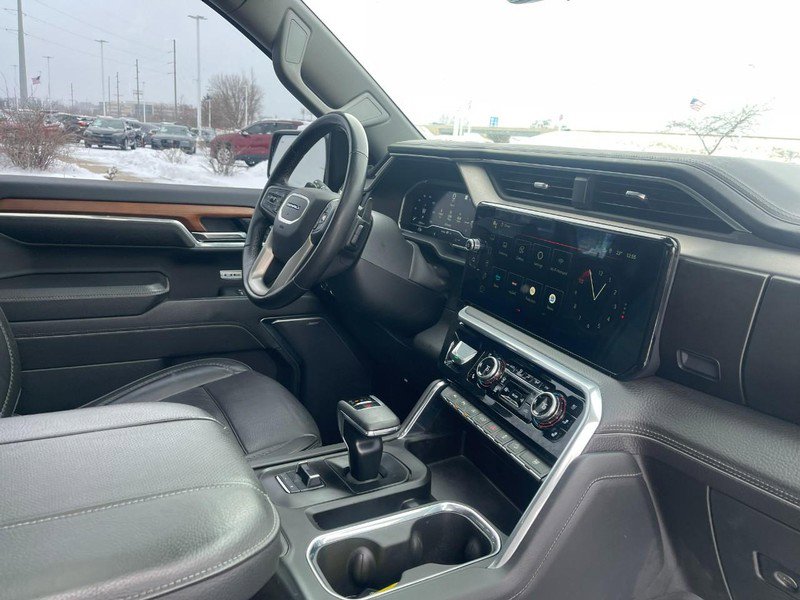 Used 2023 GMC Sierra 1500 Denali w/ Denali Reserve Package AWD/4WD image 5
