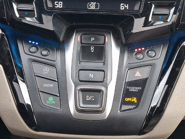 Used 2018 Honda Odyssey Elite image 16