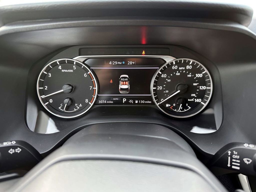 Certified 2025 Nissan Rogue SV image 26