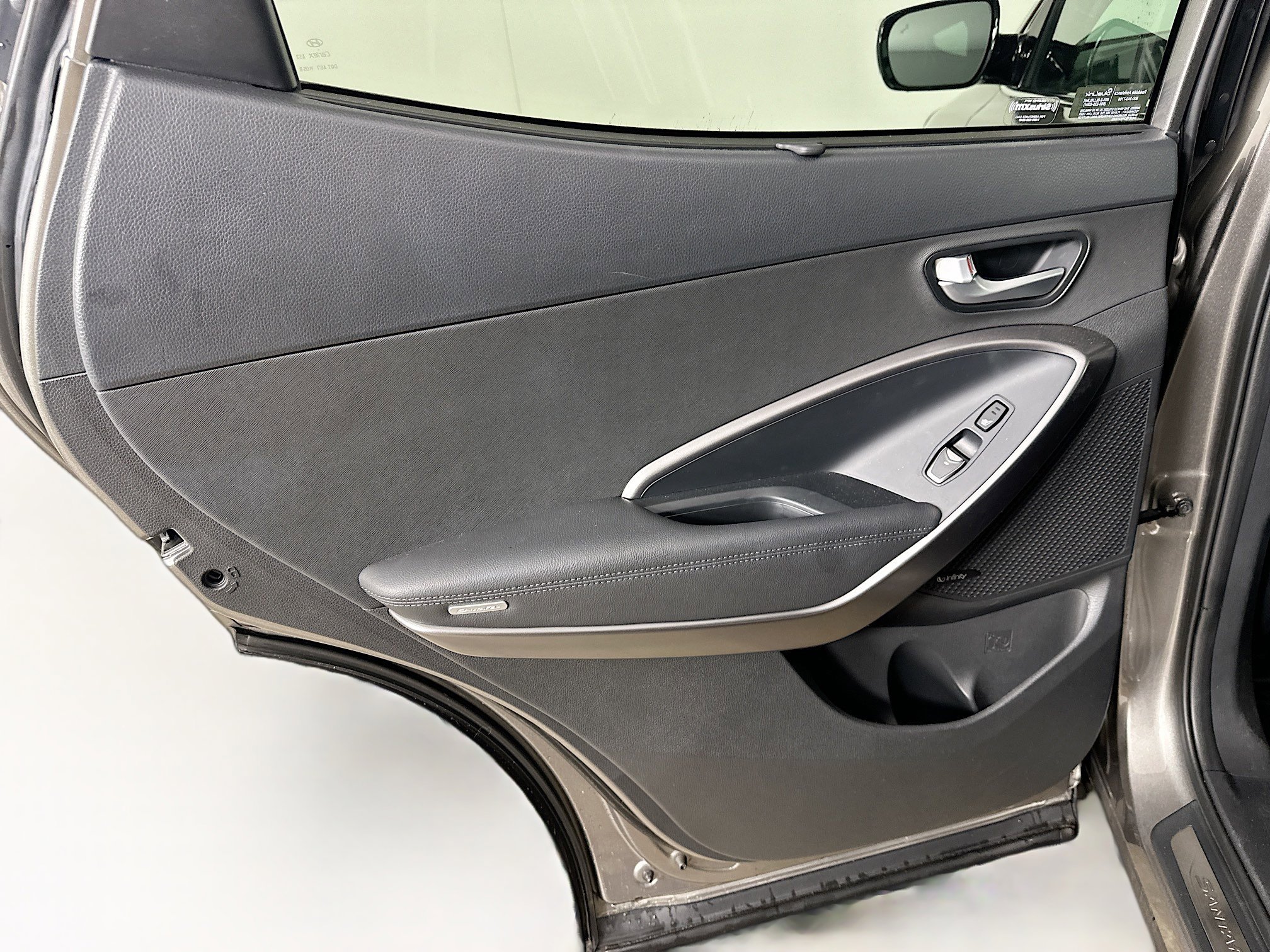 Used 2018 Hyundai Santa Fe Sport w/ Cargo Package image 27