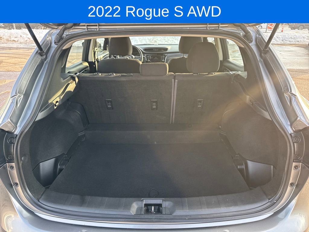 Used 2022 Nissan Rogue Sport S image 17