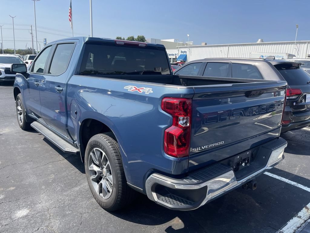 Used 2024 Chevrolet Silverado 1500 LT AWD/4WD image 6