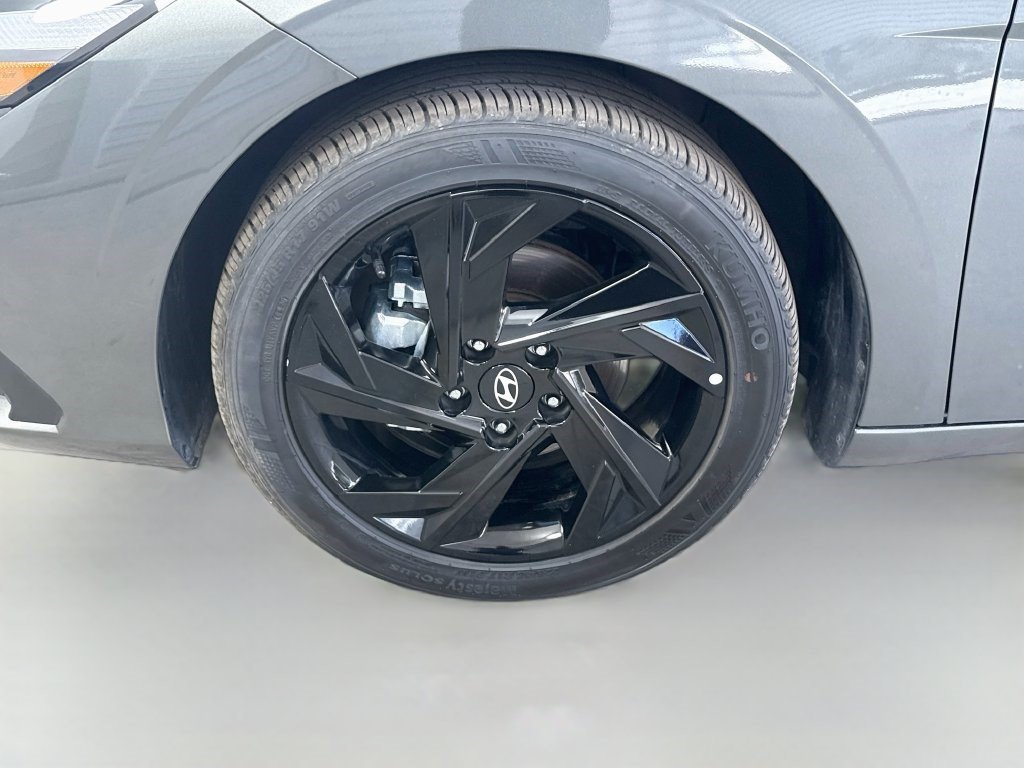 Used 2026 Hyundai Elantra Sport FWD image 37