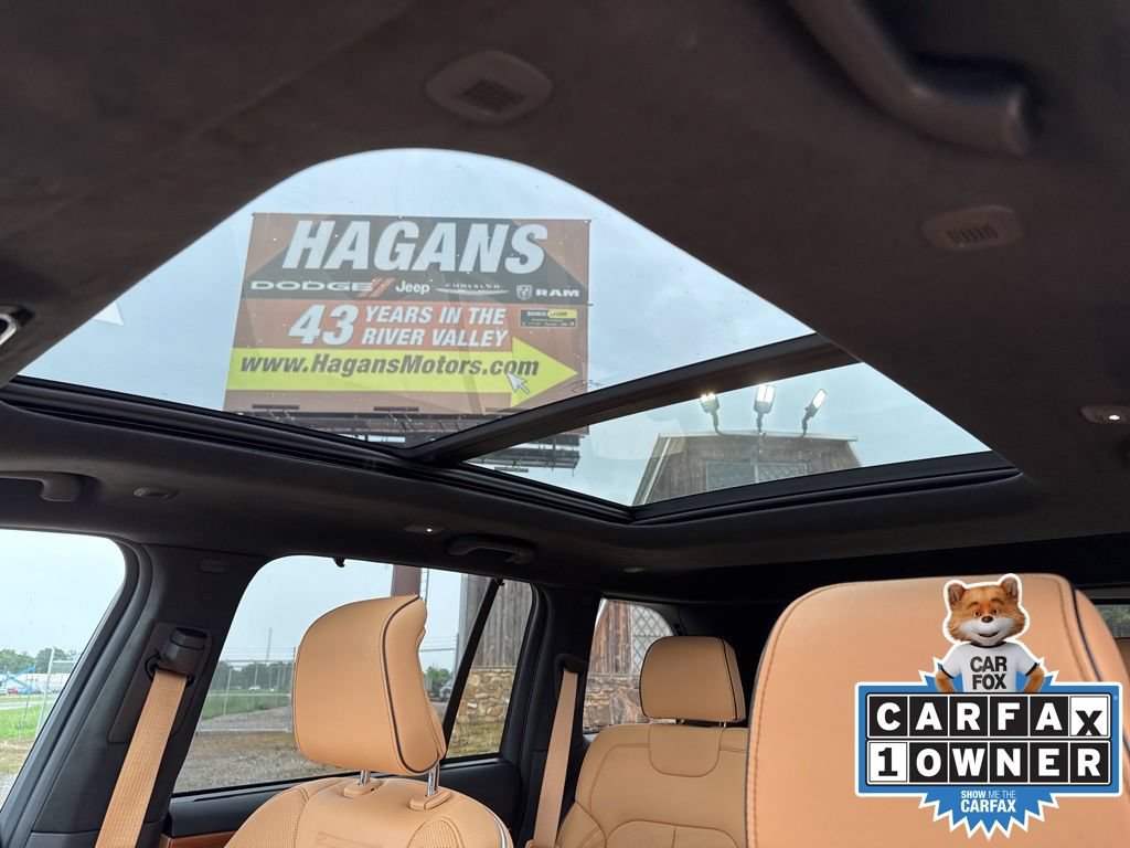 Certified 2024 Jeep Grand Cherokee Summit AWD/4WD image 11