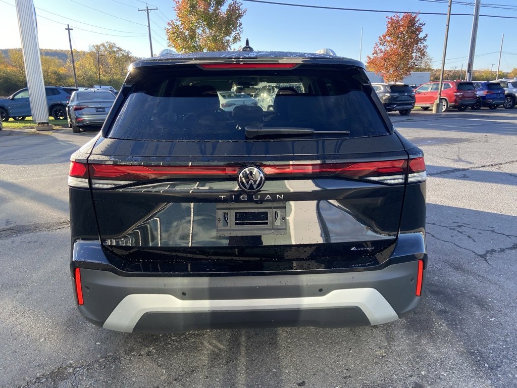 New 2026 Volkswagen Tiguan S image 5