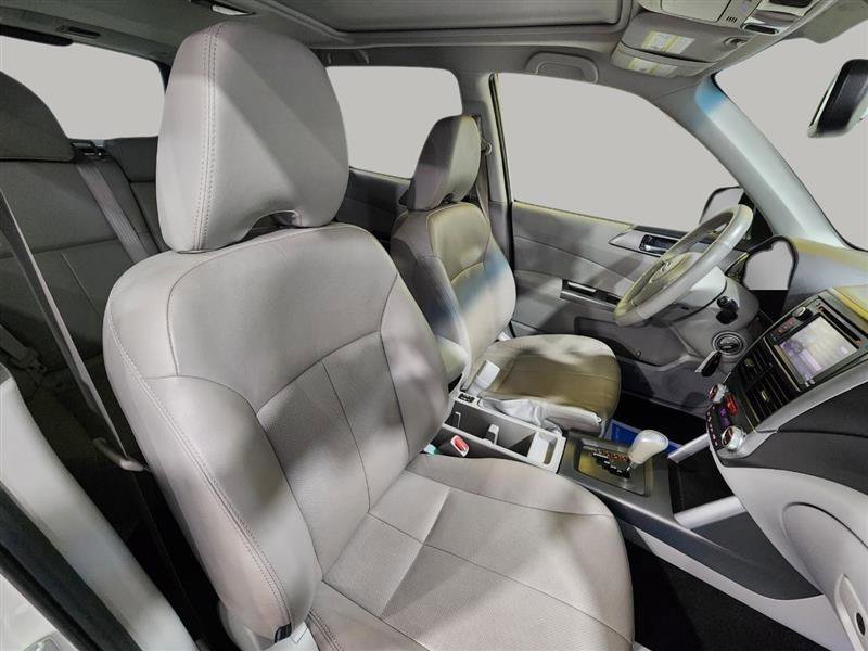 Used 2013 Subaru Forester 2.5X Touring AWD/4WD image 28