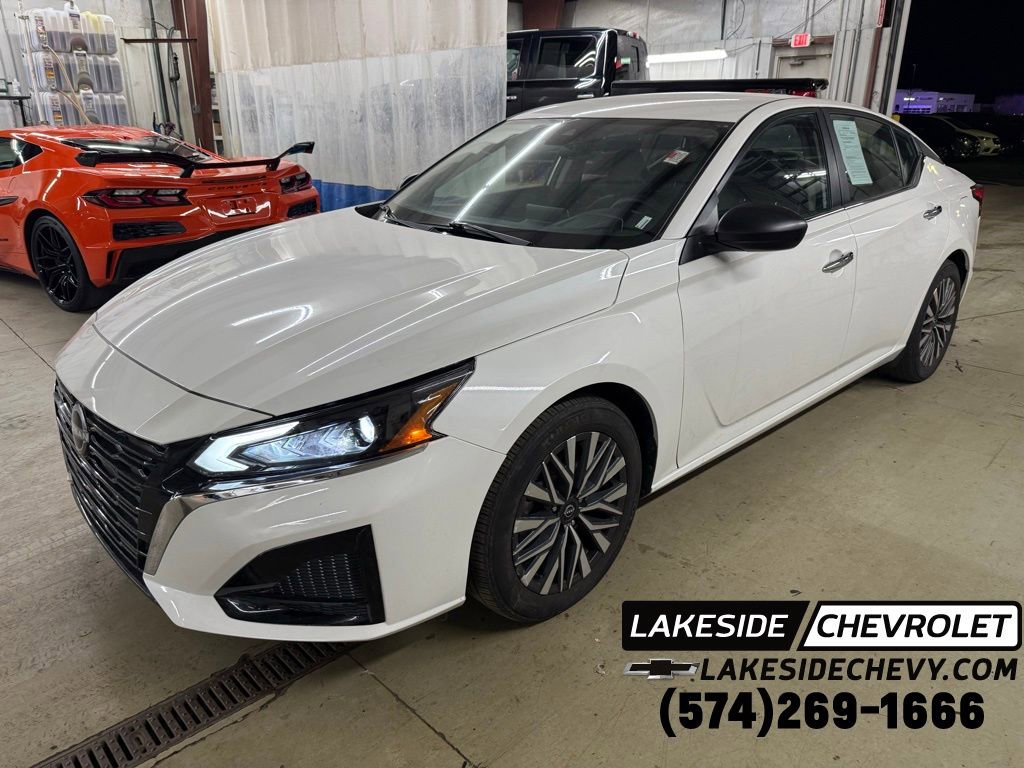 Used 2024 Nissan Altima 2.5 SV video 1