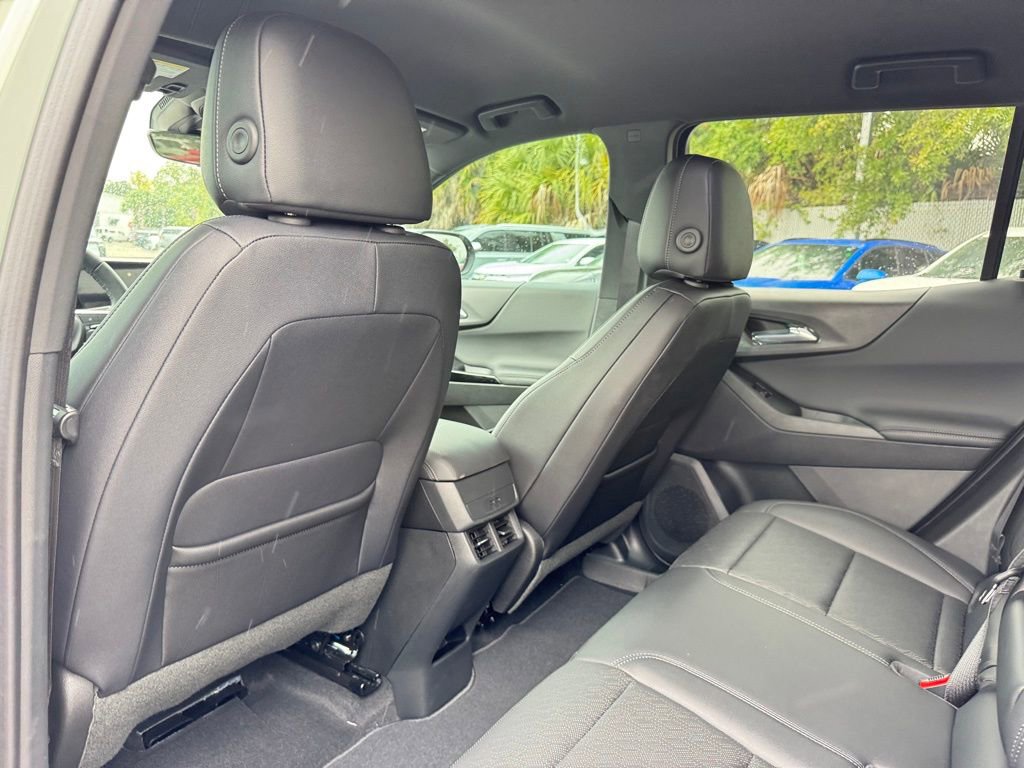 New 2026 Chevrolet Equinox LT w/ Convenience Package II image 16