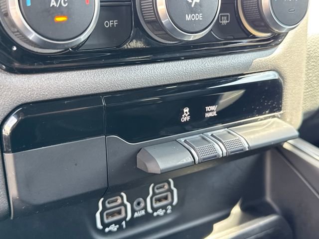 Used 2024 RAM 1500 Laramie image 28