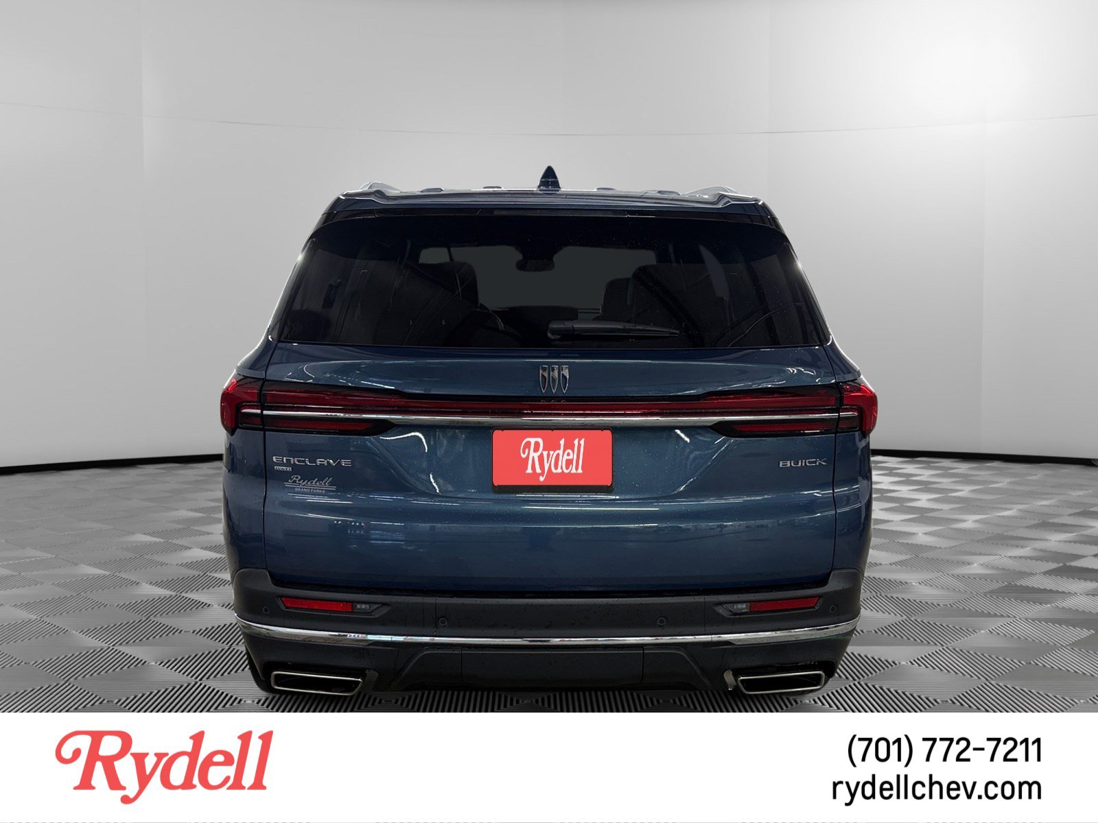 Used 2025 Buick Enclave Preferred AWD/4WD image 4