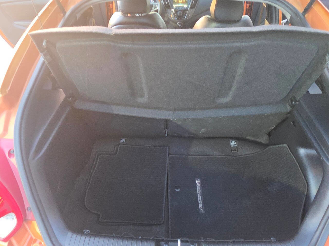 Used 2015 Hyundai Veloster Turbo FWD image 42