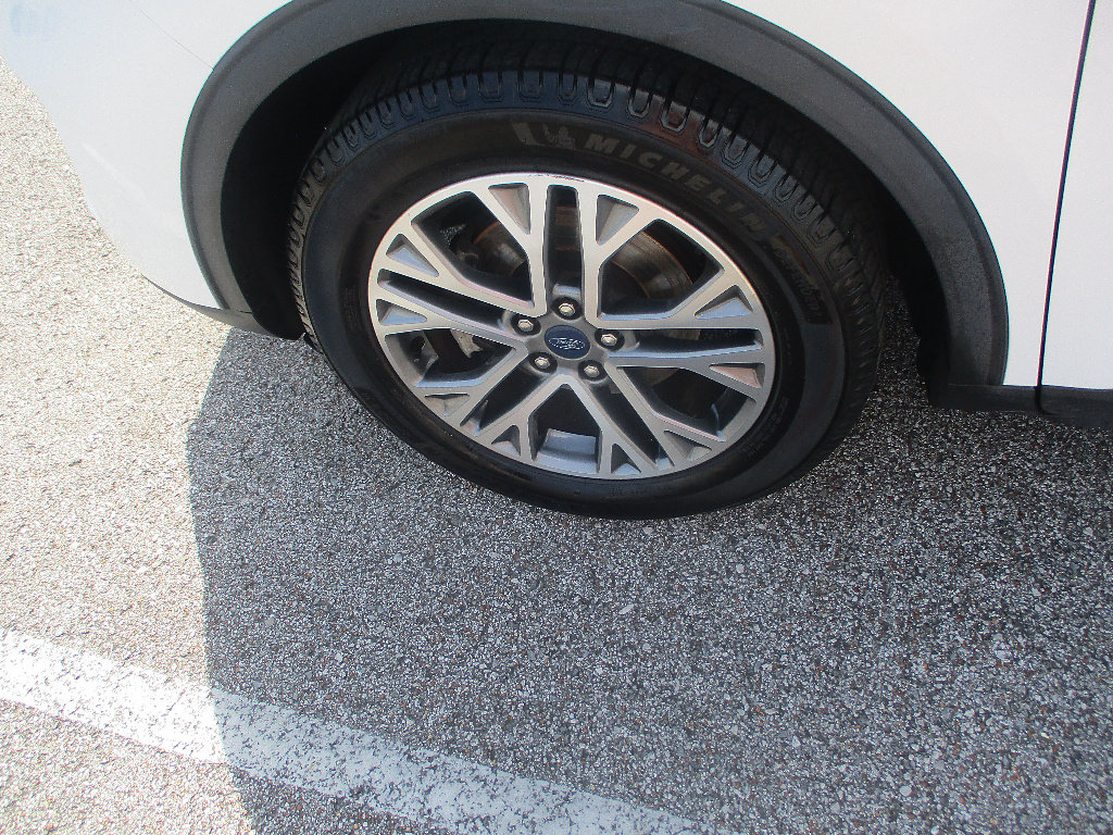 Used 2022 Ford Escape SEL FWD image 26