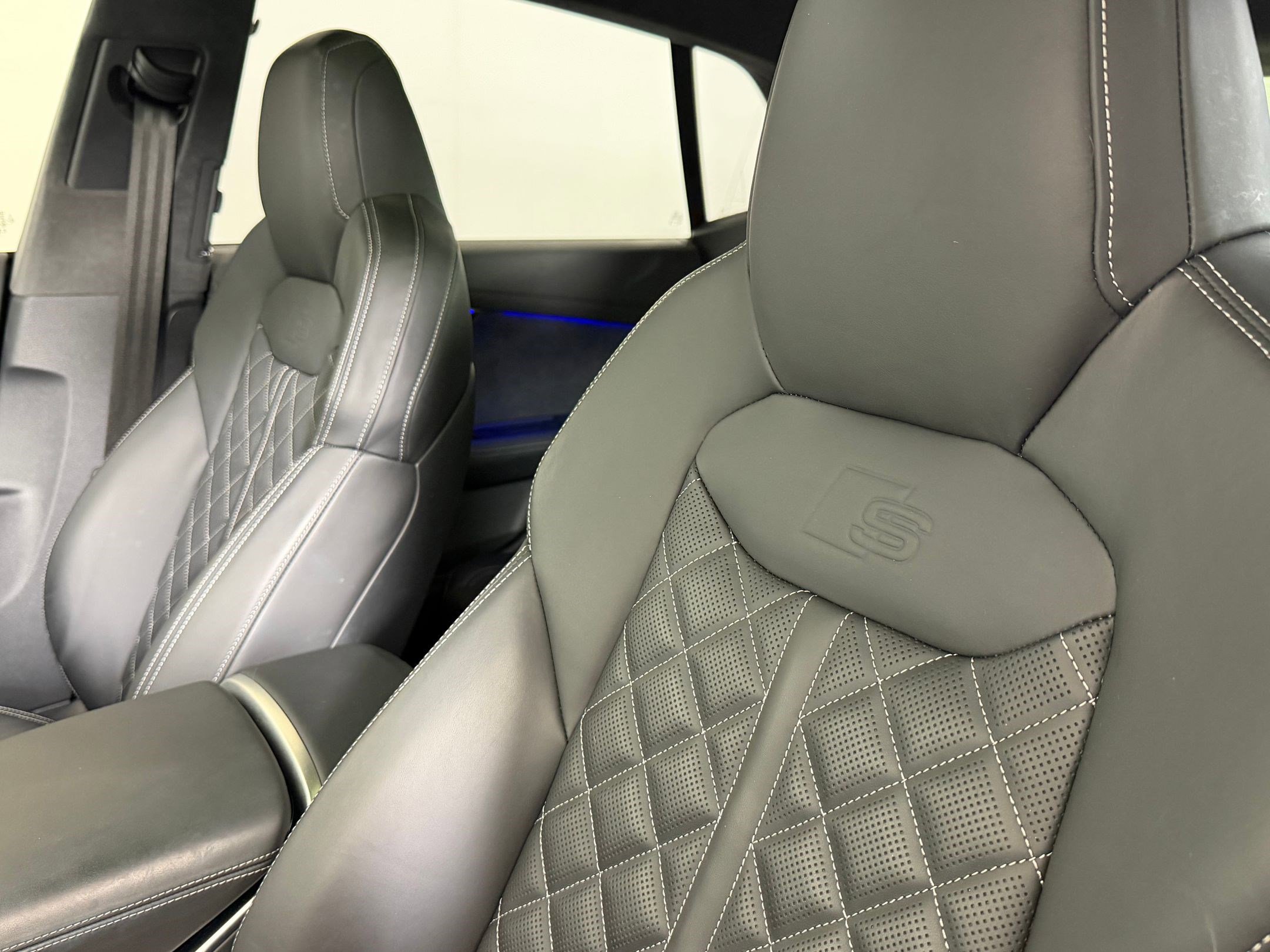 Used 2024 Audi SQ8 Prestige image 30