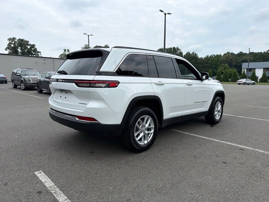 Used 2025 Jeep Grand Cherokee Laredo X w/ Luxury Tech Group I AWD/4WD image 6