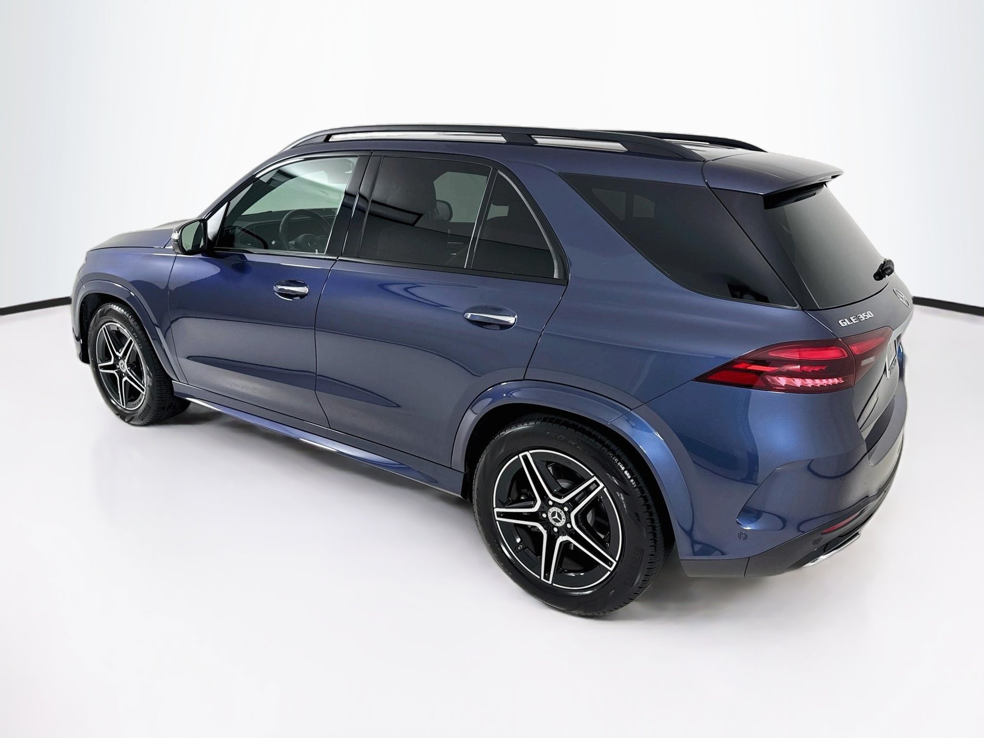 Used 2024 Mercedes-Benz GLE 350 4MATIC image 6
