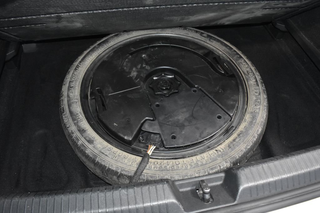 Certified 2023 Volkswagen Golf R 2.0T image 23