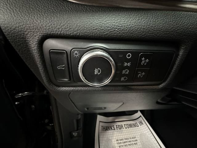 Used 2023 Ford Explorer Limited AWD/4WD image 12