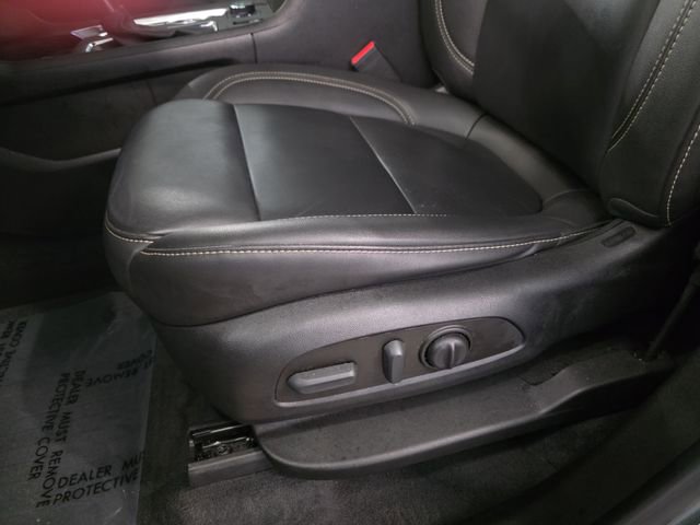 Used 2023 Chevrolet Traverse LT image 31