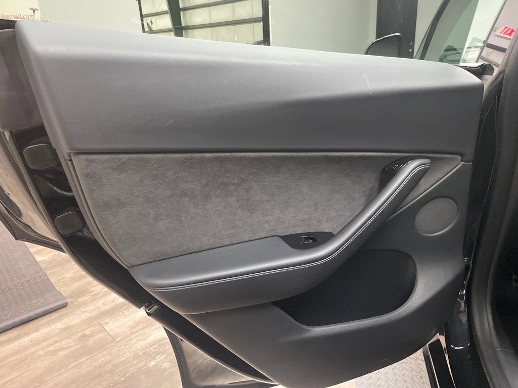 Used 2020 Tesla Model Y Long Range image 27