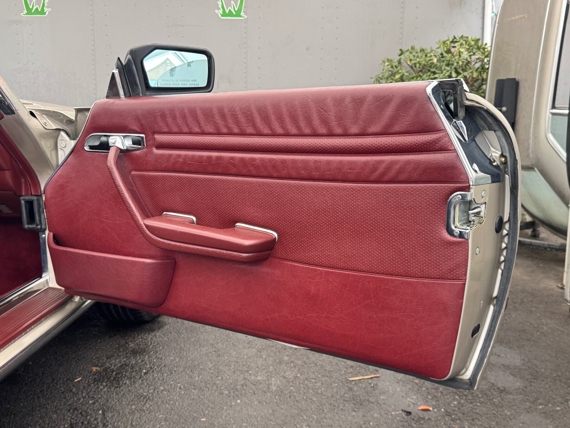 Used 1987 Mercedes-Benz 560 SL image 33