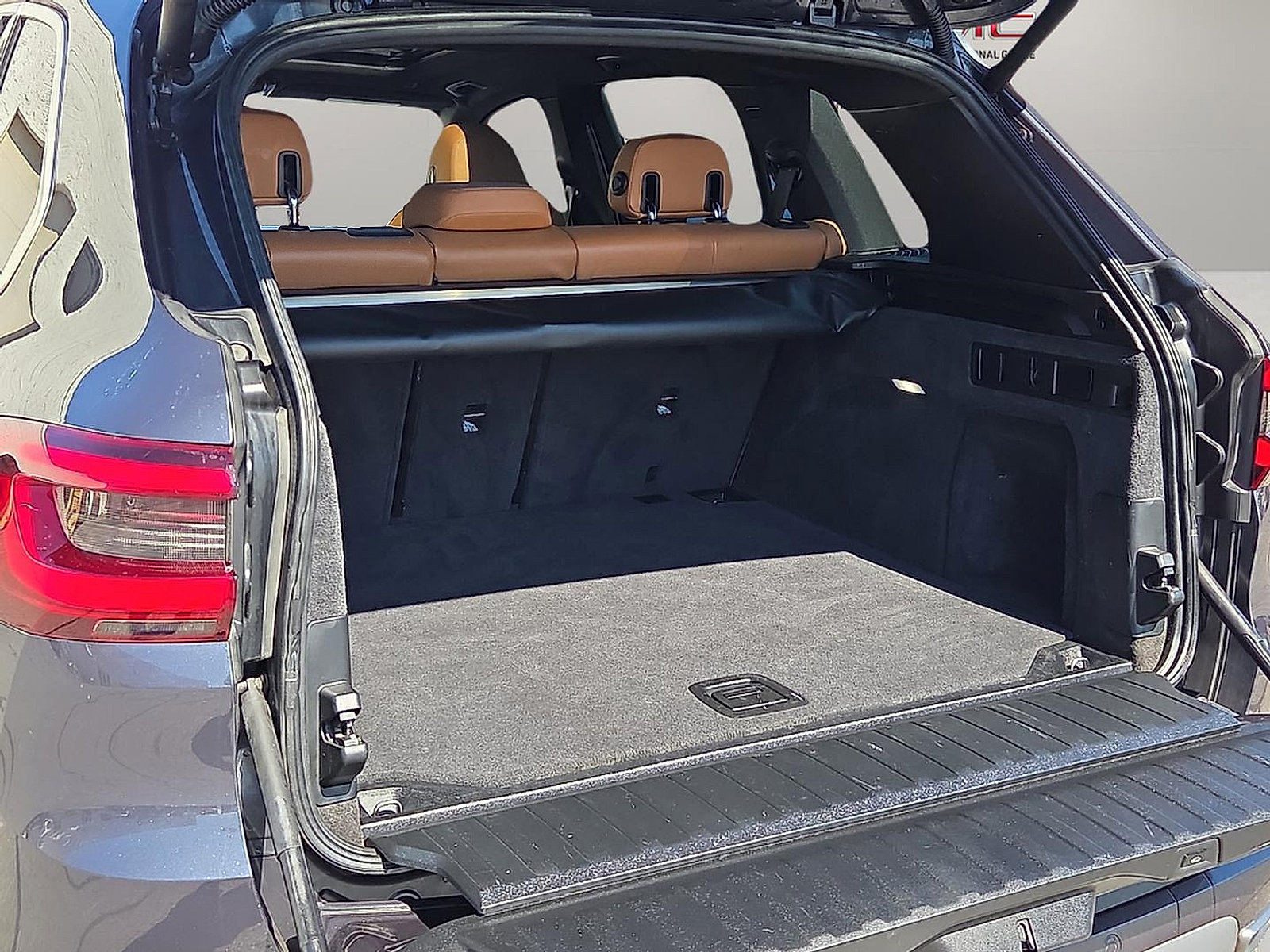 Used 2019 BMW X5 xDrive40i w/ Premium Package 2 AWD/4WD image 18
