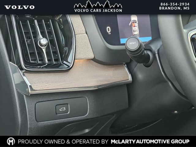New 2026 Volvo XC90 B6 Ultra w/ Protection Package image 19
