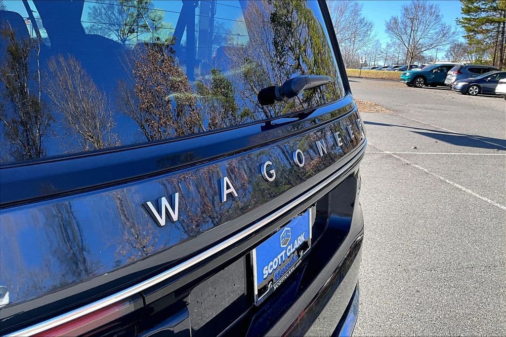 Used 2024 Jeep Wagoneer L Series II w/ Flexible Seating Group image 23