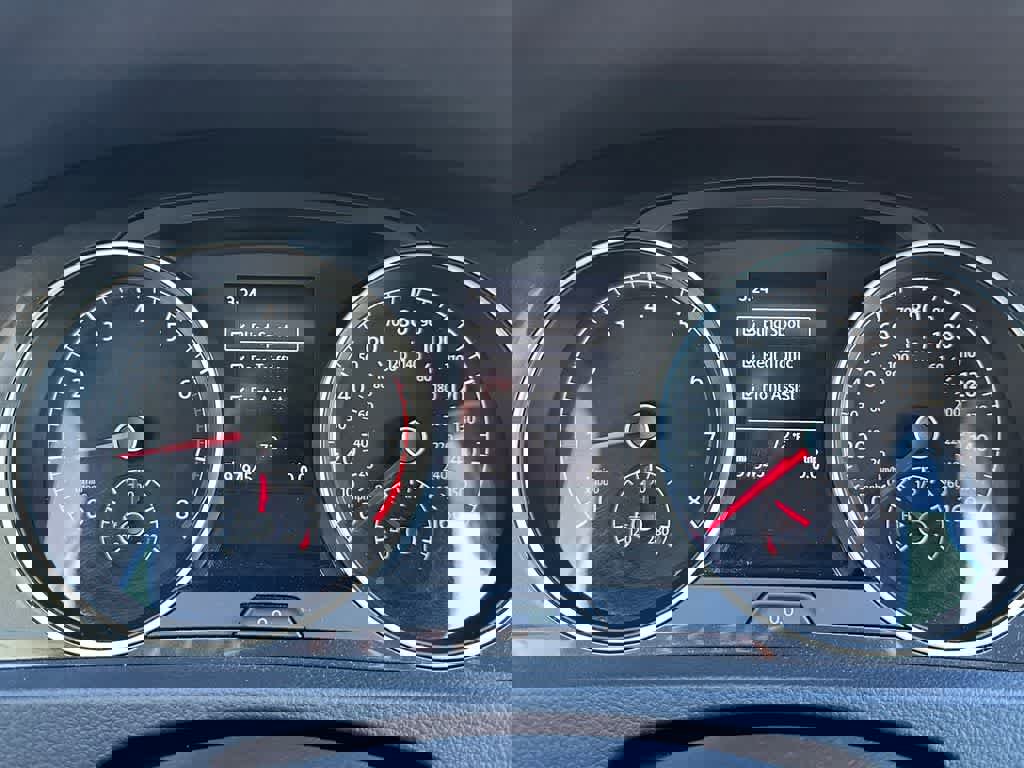 Used 2019 Volkswagen Golf S w/ Driver Assistance Package image 18