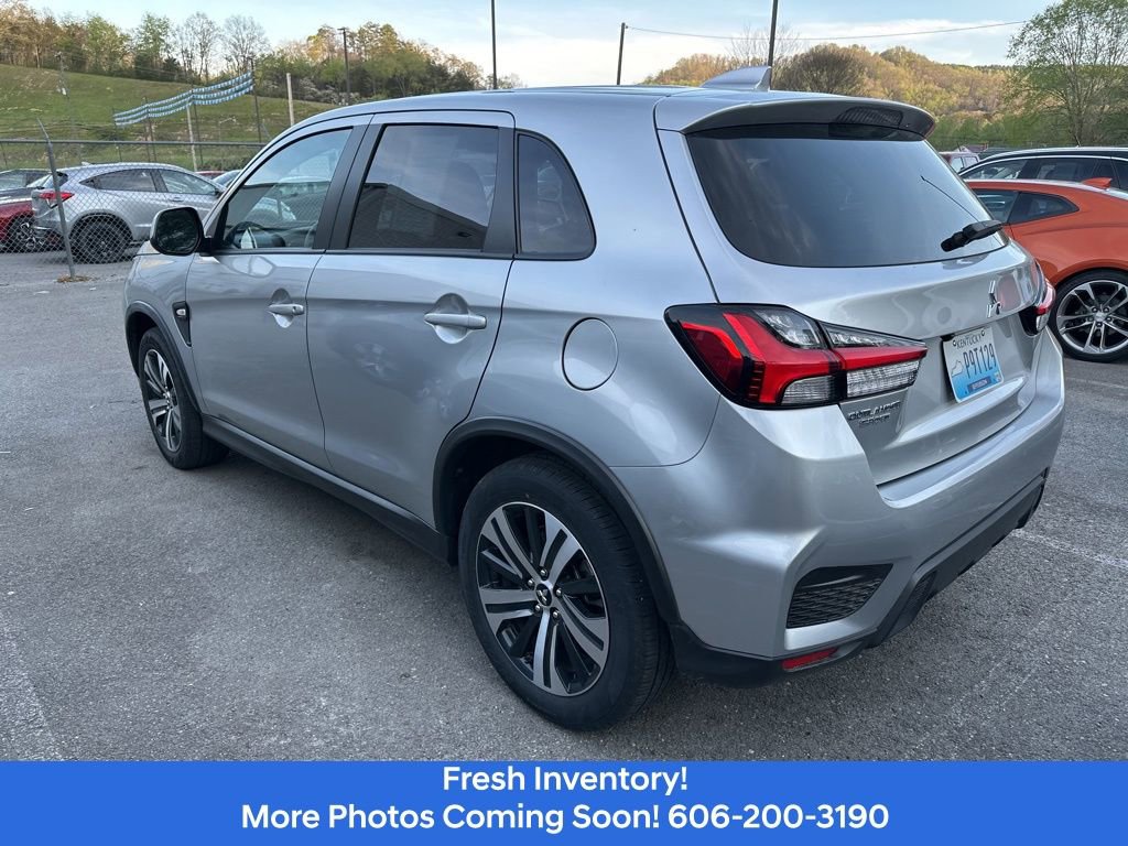 Used 2025 Mitsubishi Outlander Sport ES image 2