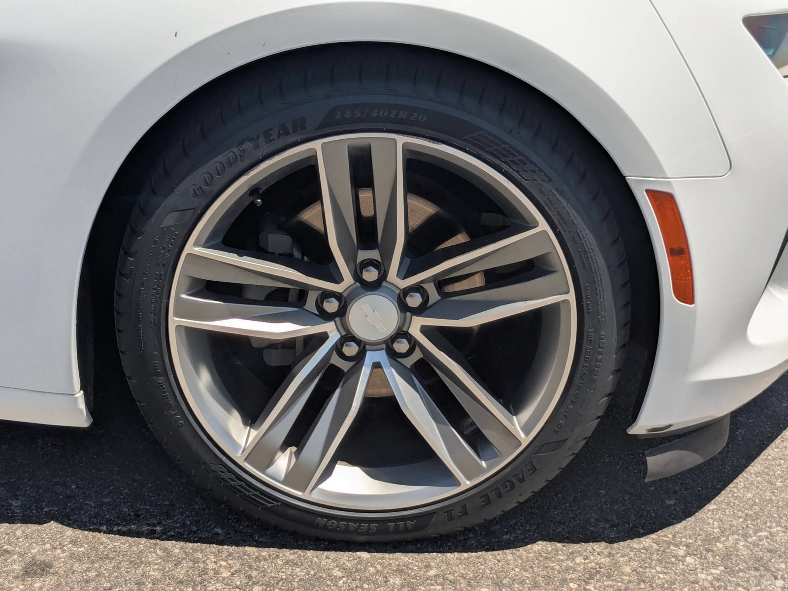 Used 2016 Chevrolet Camaro LT RWD image 11