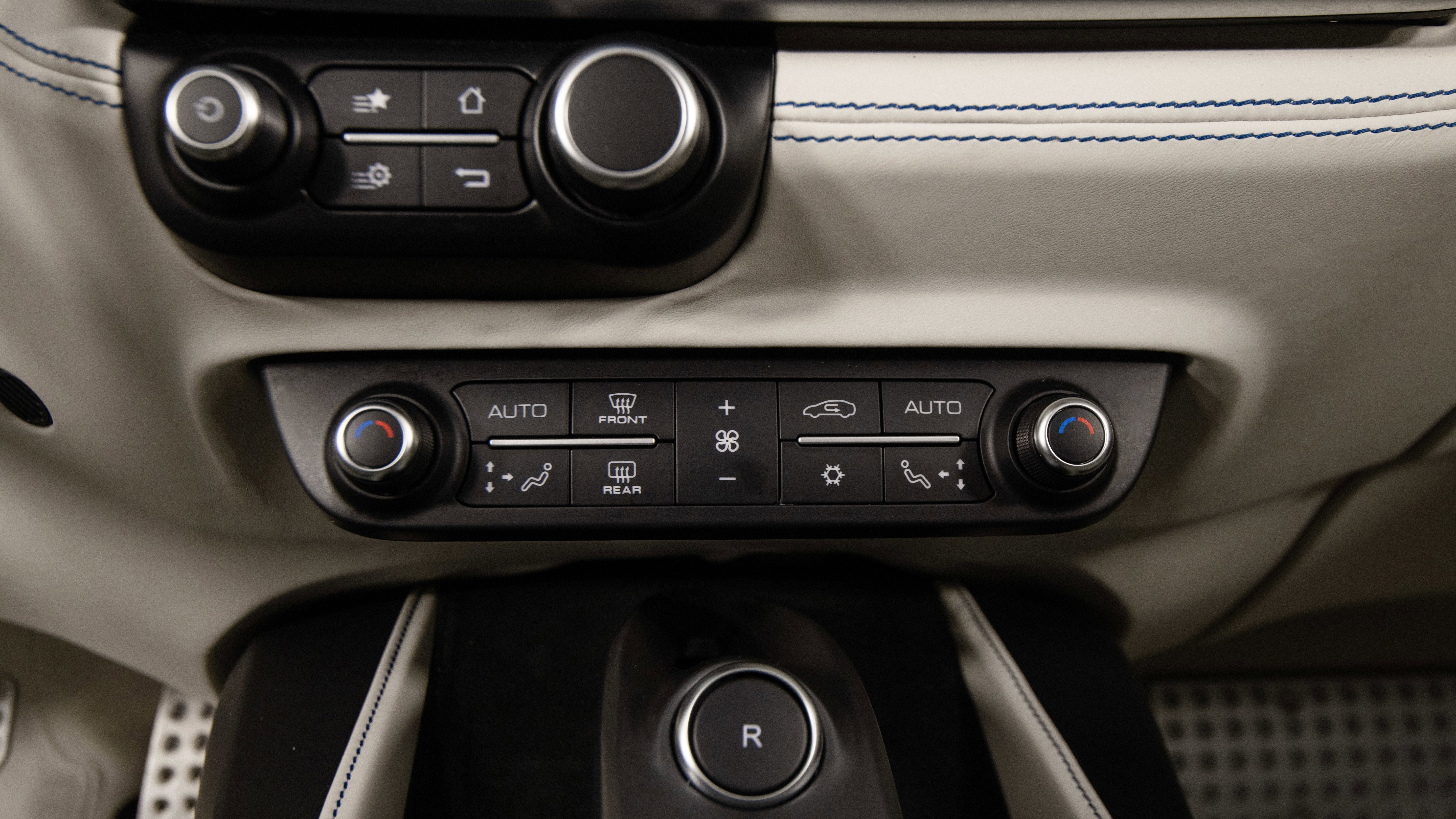 Certified 2023 Ferrari Portofino M RWD image 29