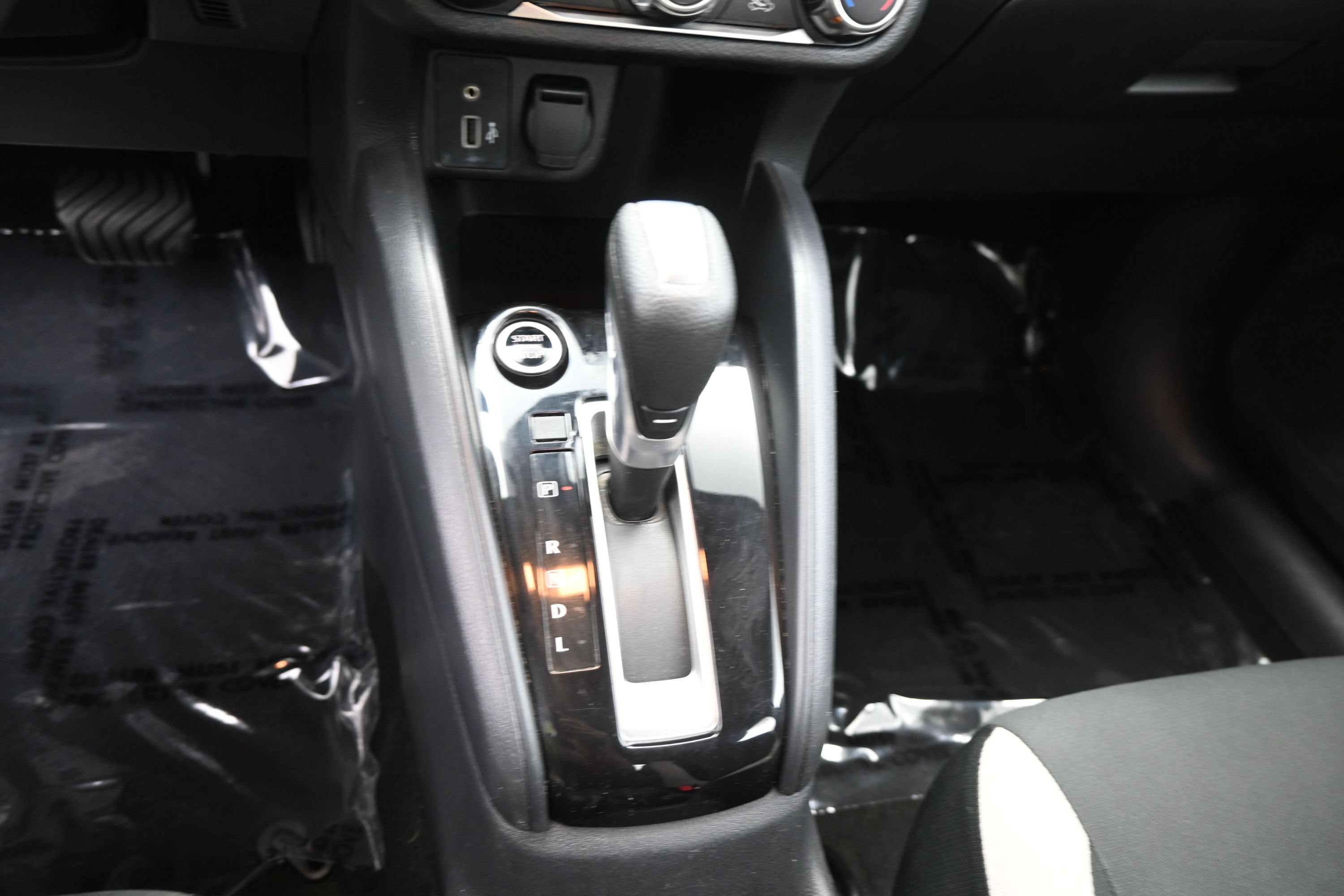 Used 2021 Nissan Versa SV FWD image 17